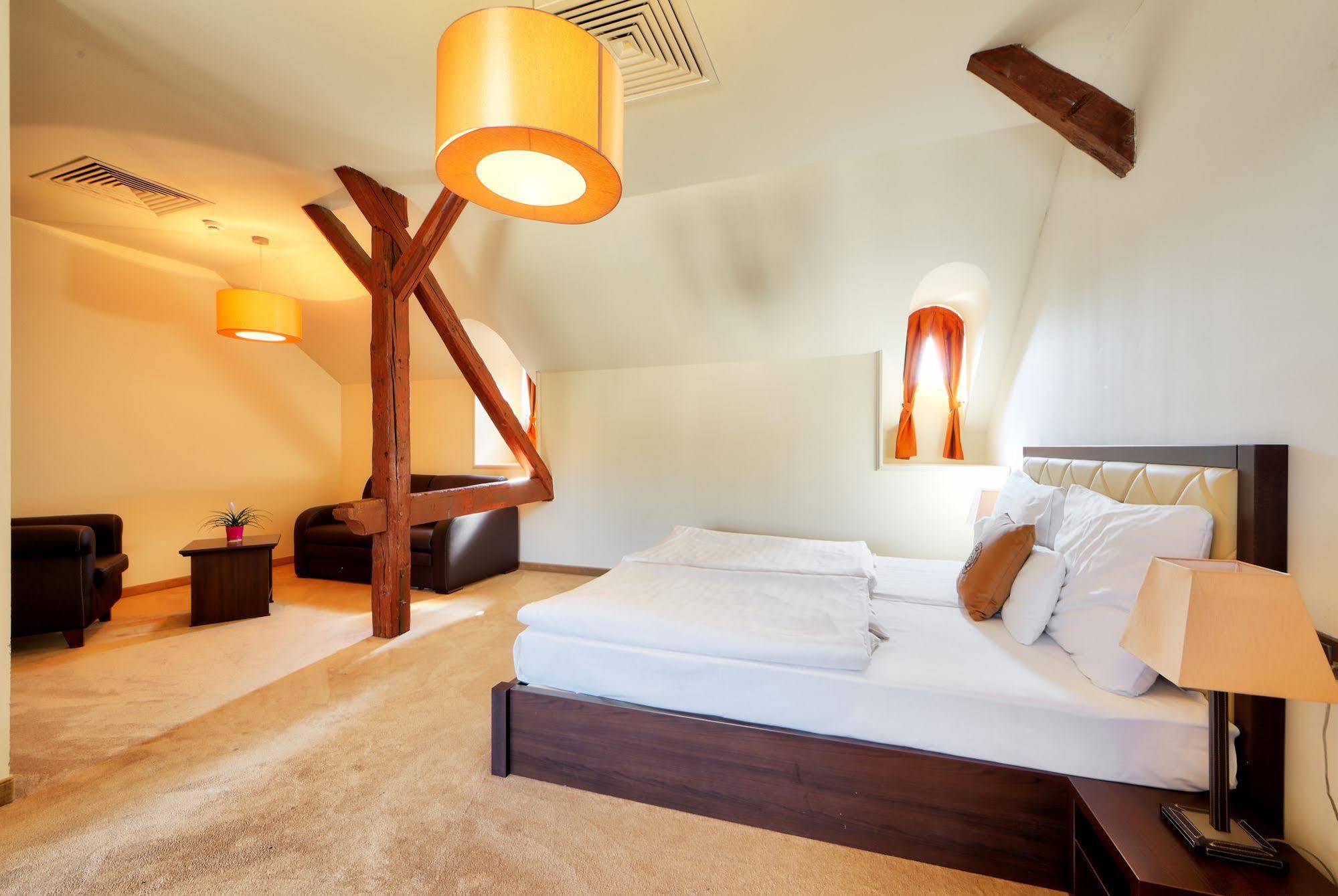Ipoly Hotel Boutique Rooms & Suites 巴拉顿菲赖德 外观 照片