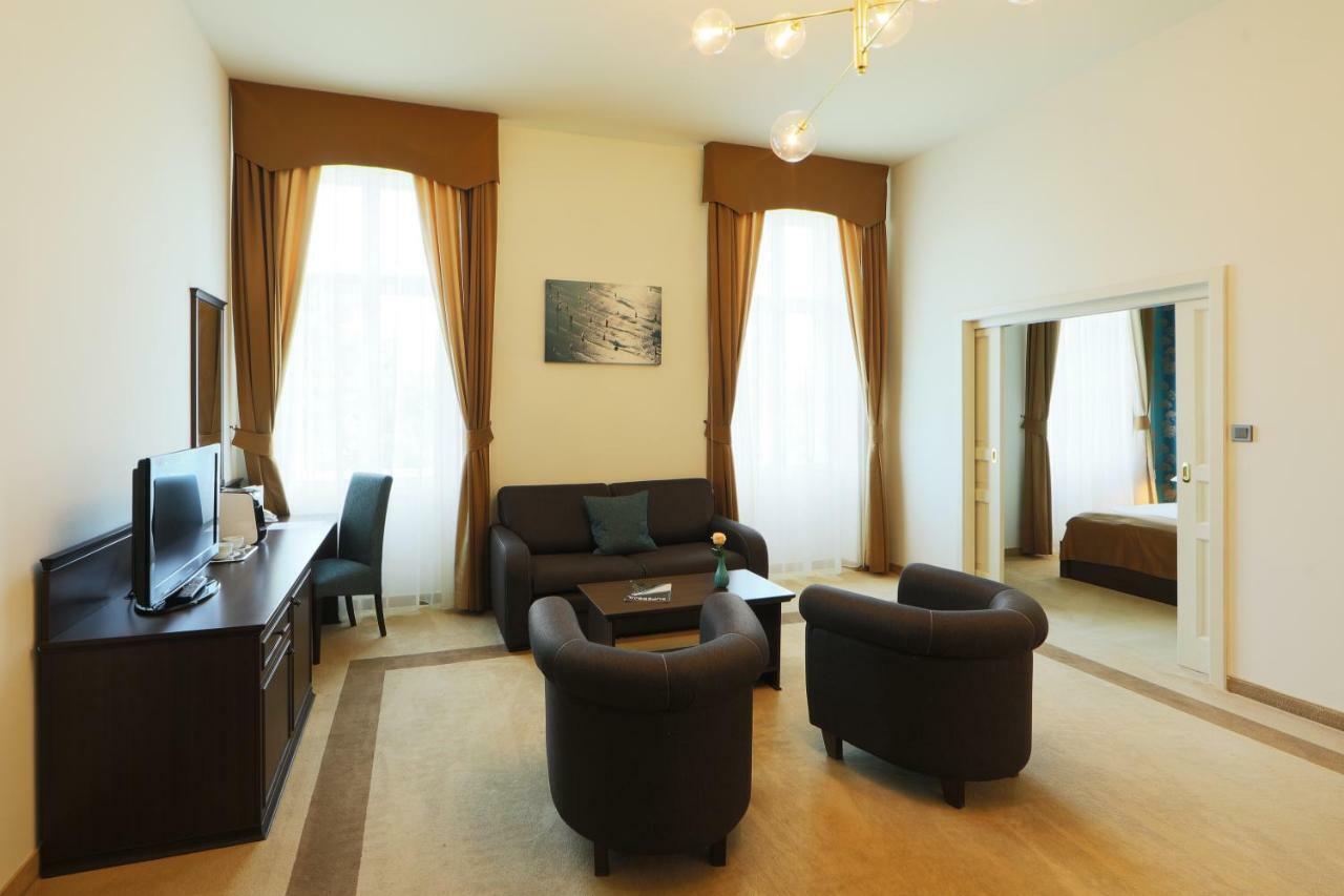 Ipoly Hotel Boutique Rooms & Suites 巴拉顿菲赖德 外观 照片